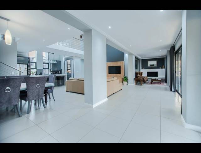 3 BEDROOM HOUSE FOR SALE IN COPPERLEAF ESTATE